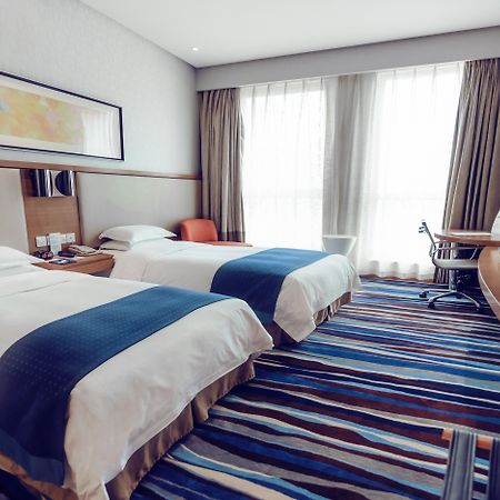Holiday Inn Express Chongqing Guanyinqiao By Ihg Ngoại thất bức ảnh