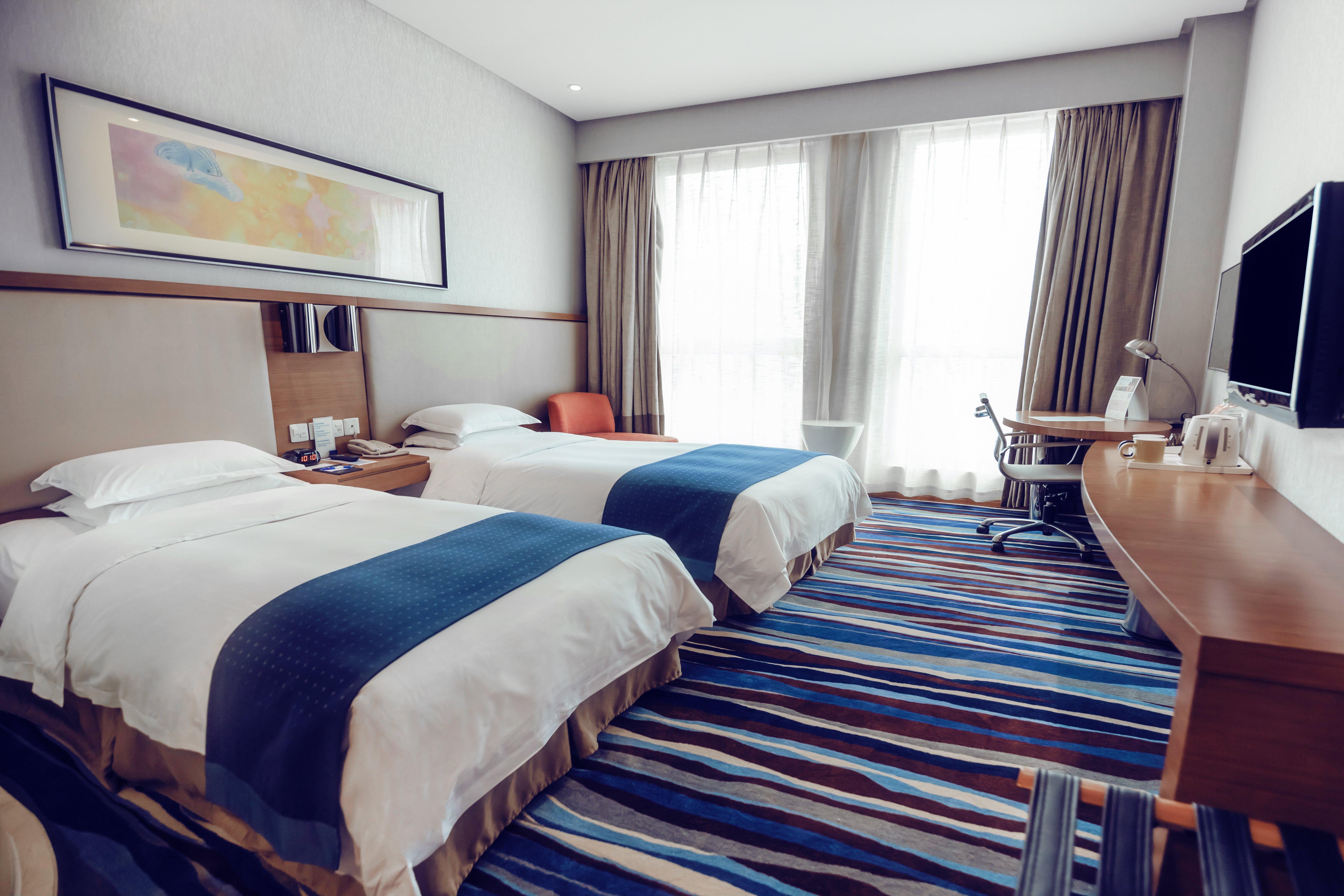 Holiday Inn Express Chongqing Guanyinqiao By Ihg Ngoại thất bức ảnh