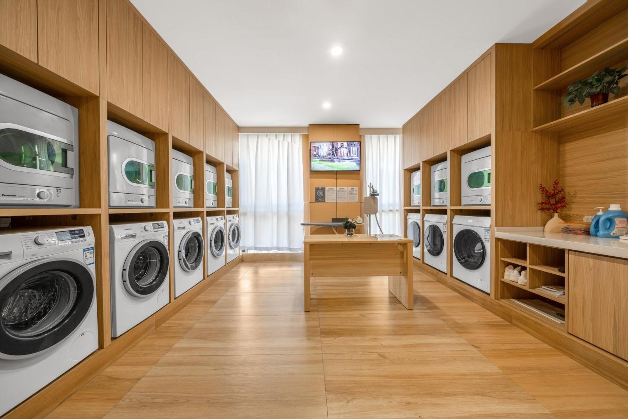 Holiday Inn Express Chongqing Guanyinqiao By Ihg Ngoại thất bức ảnh